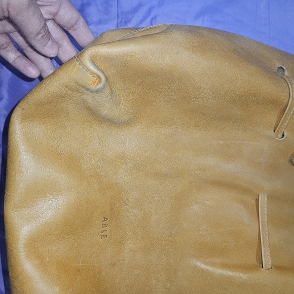 Able Elegant Tan Leather Tote Bag - Picture 7 of 12